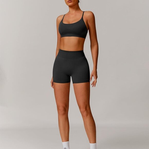 Stylish Women's Seamless 2-Piece Gym Set: Backless Bra & High Waist Shorts - Picture 4 of 6